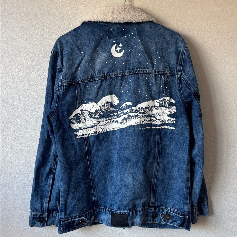 Revolt Tubbo Moment By The Sea Denim Jacket size medium EUC fur lined collar